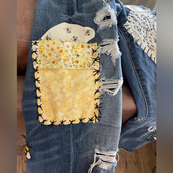 Custom Upcycled Jeans Sz 12 14 Patchwork Hand Embroidered Sashiko Boro - Picture 6 of 15